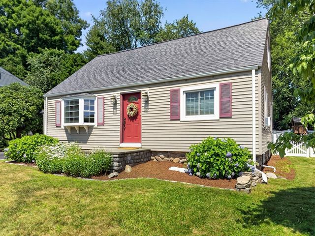 47 Maple Cir, Shrewsbury, MA 01545