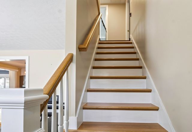 47 Maple Cir, Shrewsbury, MA 01545