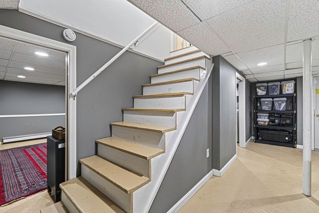 47 Maple Cir, Shrewsbury, MA 01545