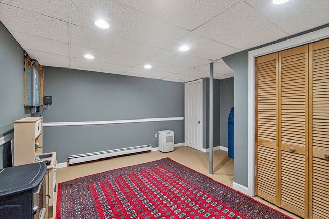 47 Maple Cir, Shrewsbury, MA 01545