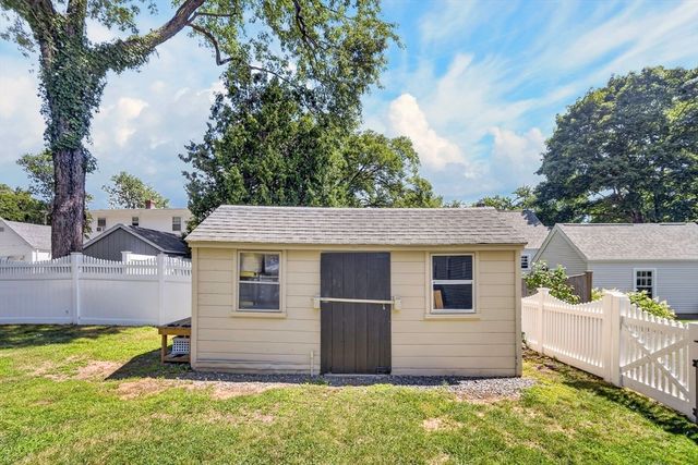 47 Maple Cir, Shrewsbury, MA 01545