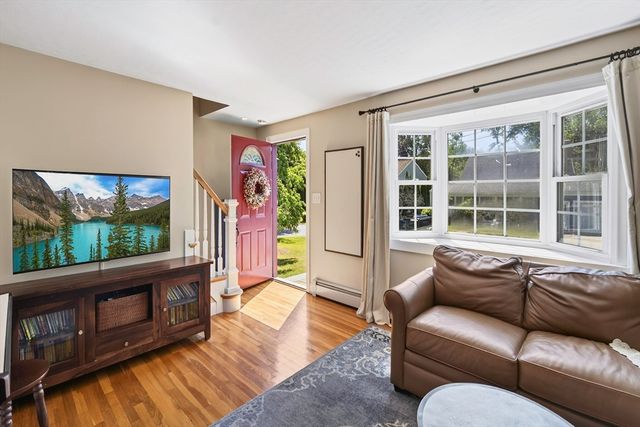 47 Maple Cir, Shrewsbury, MA 01545