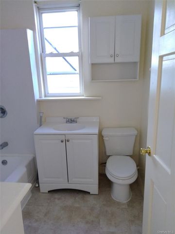 1718 Edison Avenue, Bronx, NY 10461