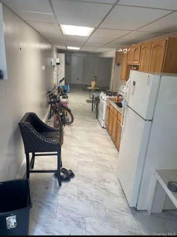 1718 Edison Avenue, Bronx, NY 10461