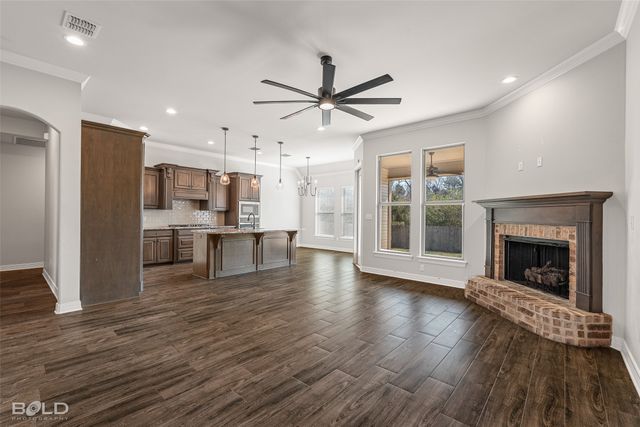 1130 Green Wood Circle, Bossier City, LA 71037