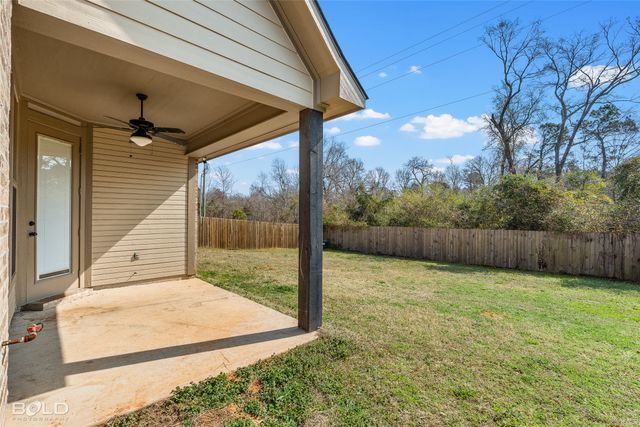 1130 Green Wood Circle, Bossier City, LA 71037