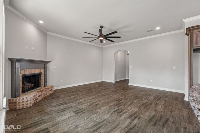 1130 Green Wood Circle, Bossier City, LA 71037