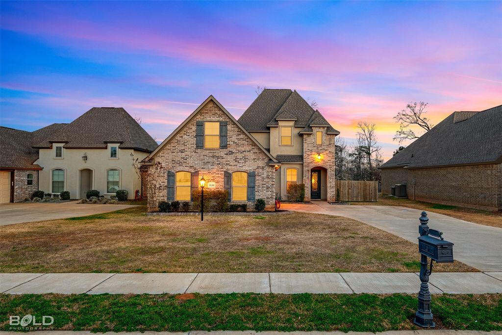 1130 Green Wood Circle, Bossier City, LA 71037