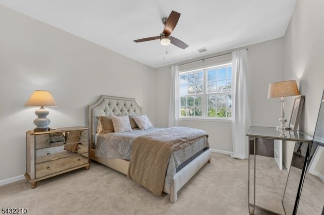 11 Cannon Dr, Pennington Boro, NJ 08534