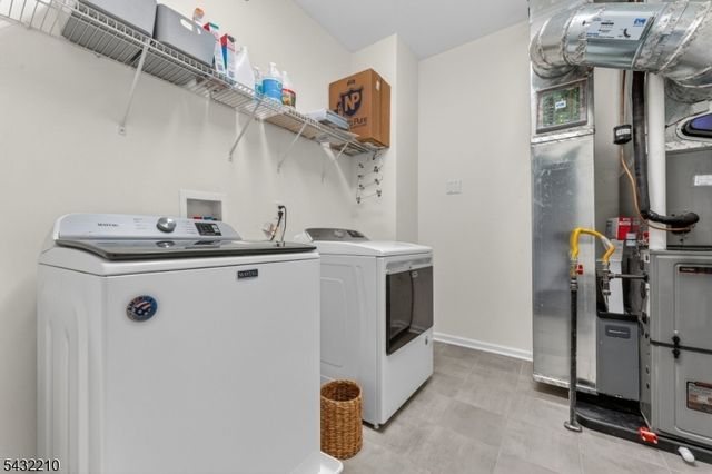 11 Cannon Dr, Pennington Boro, NJ 08534