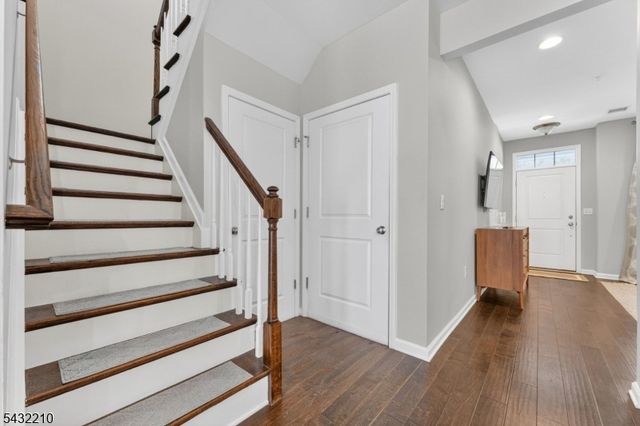 11 Cannon Dr, Pennington Boro, NJ 08534