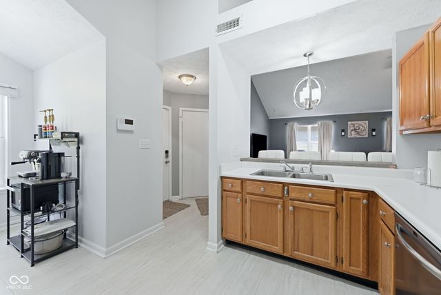 7843 Oceanline Drive, Indianapolis, IN 46214