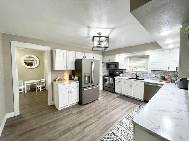 118 Somerville Avenue, Morgan, MN 56266