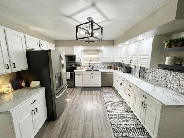 118 Somerville Avenue, Morgan, MN 56266