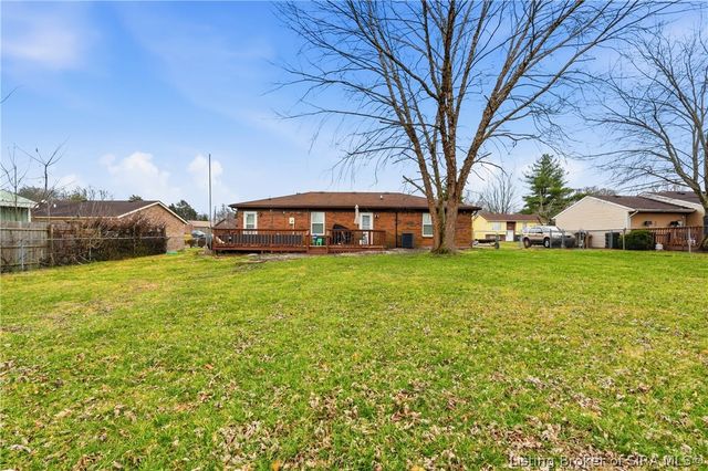 214 Bates Drive, Charlestown, IN 47111