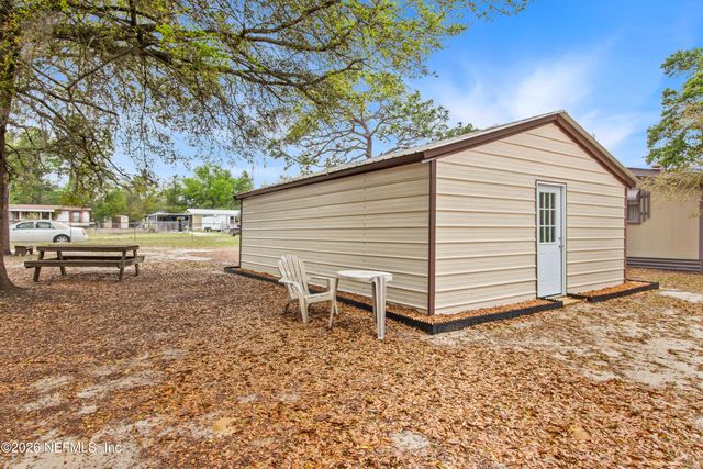 206 ANTHONY Avenue, Interlachen, FL 32148