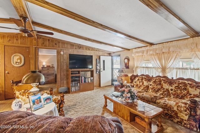 206 ANTHONY Avenue, Interlachen, FL 32148