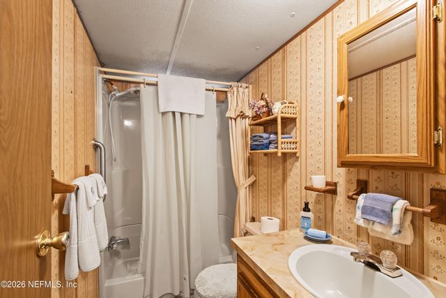 206 ANTHONY Avenue, Interlachen, FL 32148