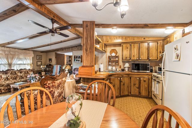 206 ANTHONY Avenue, Interlachen, FL 32148