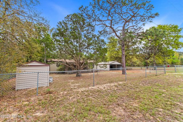 206 ANTHONY Avenue, Interlachen, FL 32148