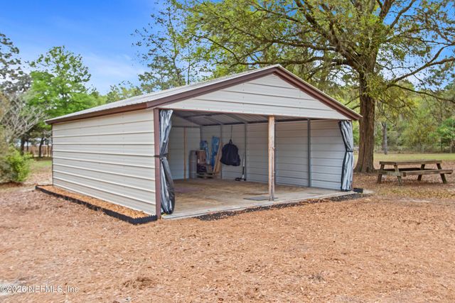 206 ANTHONY Avenue, Interlachen, FL 32148