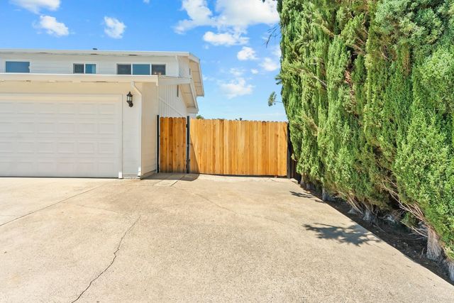 8376 Berman Walk Way, Citrus Heights, CA 95610