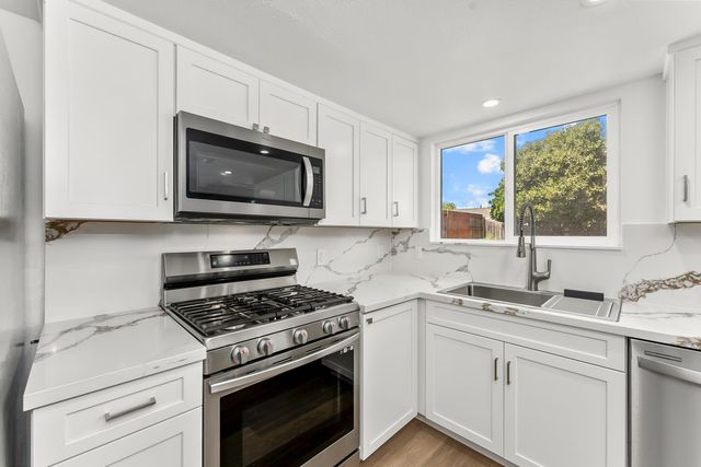 8376 Berman Walk Way, Citrus Heights, CA 95610