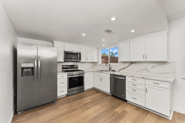 8376 Berman Walk Way, Citrus Heights, CA 95610