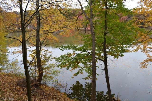 229 Lake Shore Terrace, Warren, OH 44481