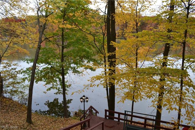 229 Lake Shore Terrace, Warren, OH 44481