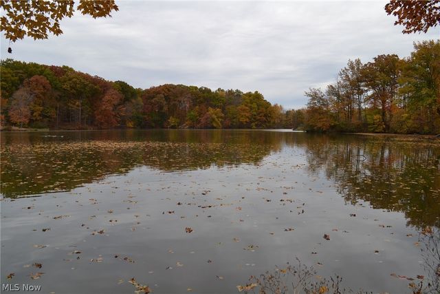 229 Lake Shore Terrace, Warren, OH 44481