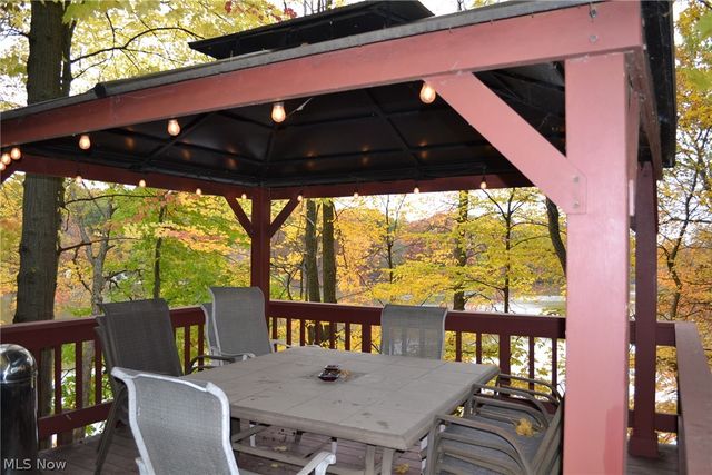 229 Lake Shore Terrace, Warren, OH 44481