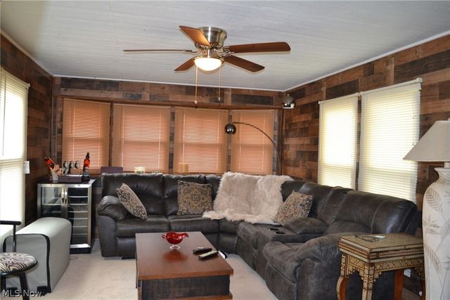 229 Lake Shore Terrace, Warren, OH 44481