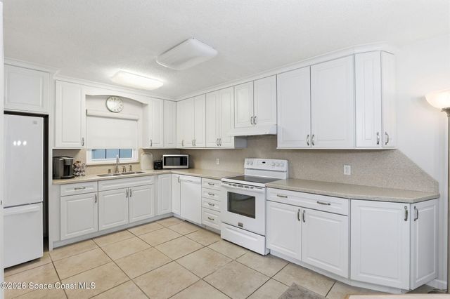 971 Golden Beach Boulevard, Indian Harbour Beach, FL 32937