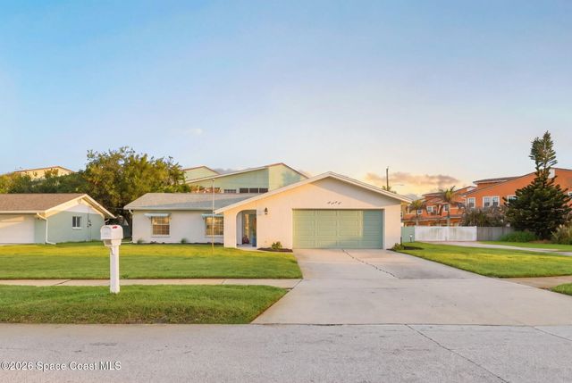 971 Golden Beach Boulevard, Indian Harbour Beach, FL 32937