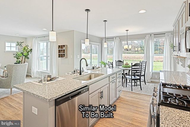 REVERE PLAN AT LOGAN MEADOWS, Dillsburg, PA 17019