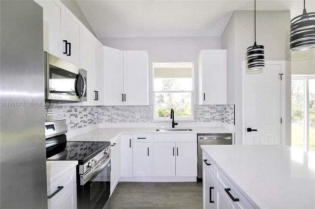 7335 Domenico St, Sebring, FL 33872