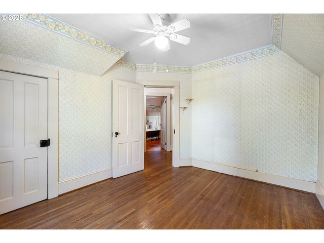 2022 N WILLAMETTE Blvd, Portland, OR 97217