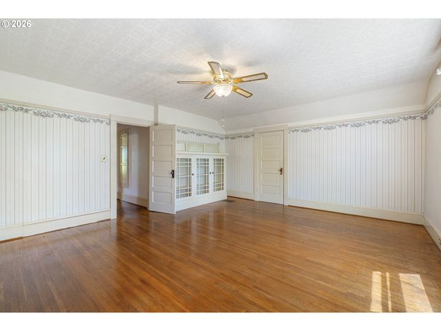 2022 N WILLAMETTE Blvd, Portland, OR 97217