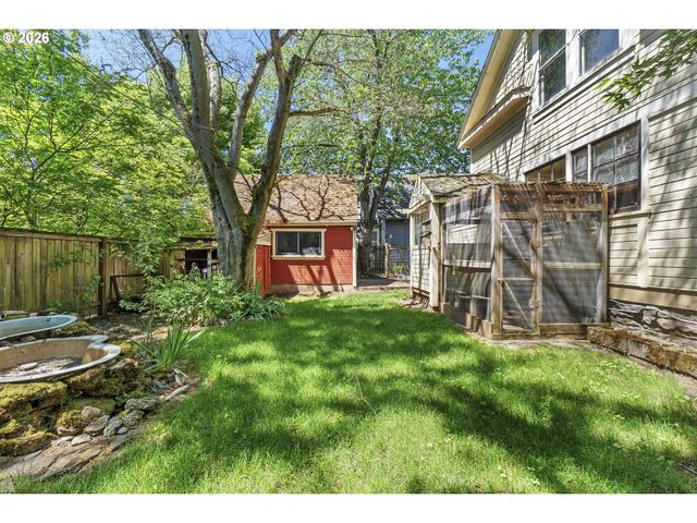 2022 N WILLAMETTE Blvd, Portland, OR 97217