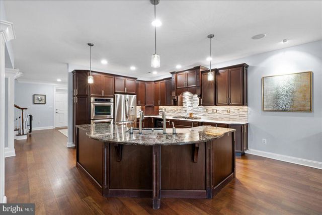 311 SAINT JAMES DR, Langhorne, PA 19047