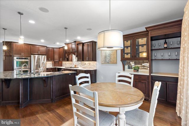 311 SAINT JAMES DR, Langhorne, PA 19047