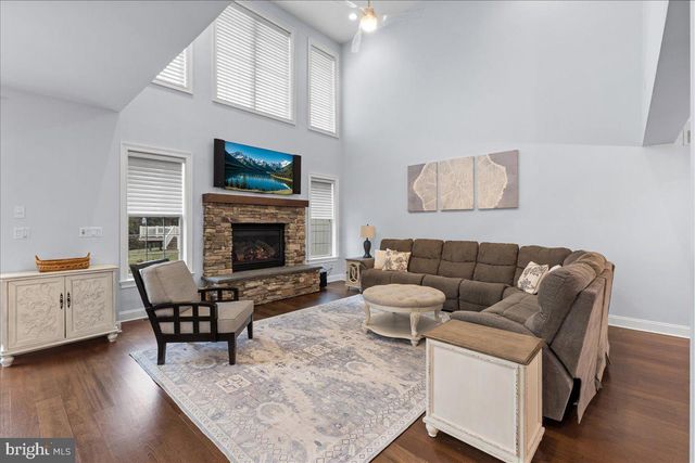 311 SAINT JAMES DR, Langhorne, PA 19047