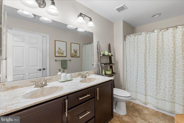 311 SAINT JAMES DR, Langhorne, PA 19047