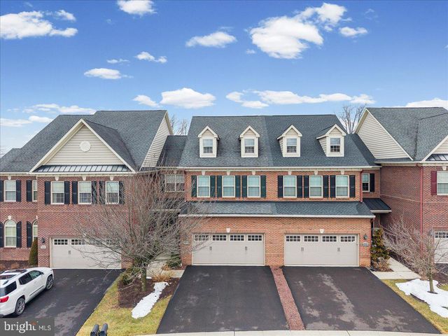 311 SAINT JAMES DR, Langhorne, PA 19047