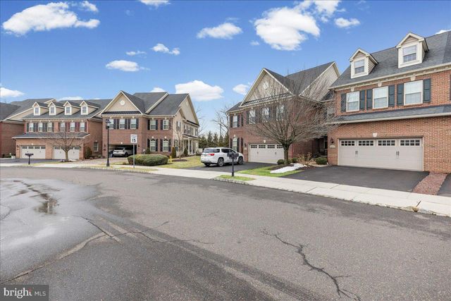 311 SAINT JAMES DR, Langhorne, PA 19047