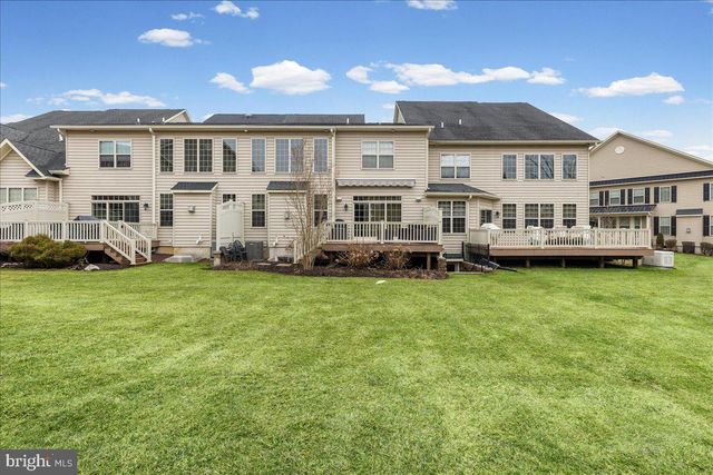 311 SAINT JAMES DR, Langhorne, PA 19047