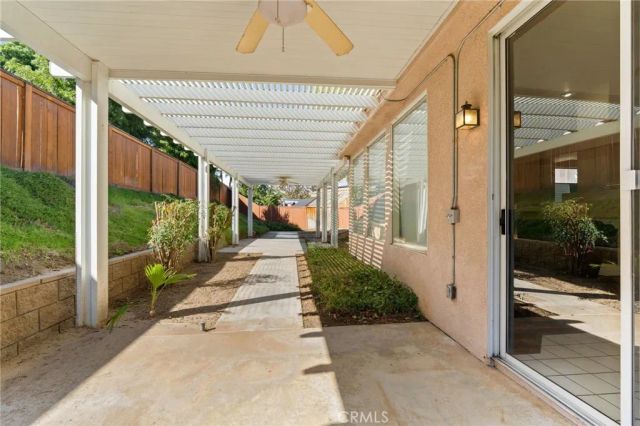 943 Sarazen, Hemet, CA 92543