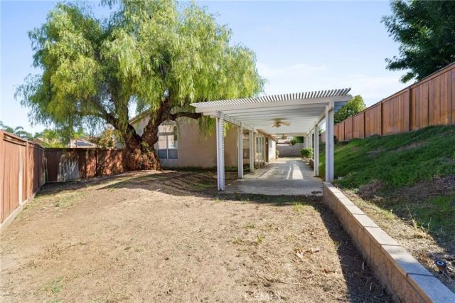 943 Sarazen, Hemet, CA 92543