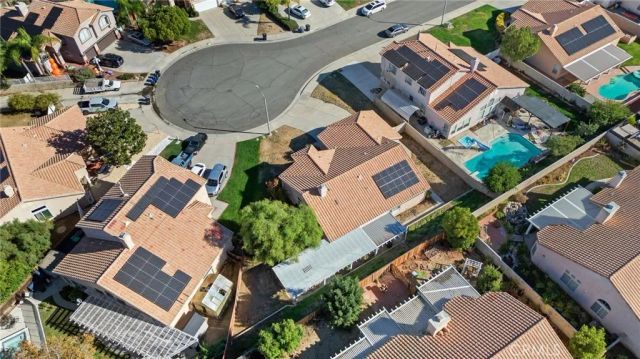 943 Sarazen, Hemet, CA 92543